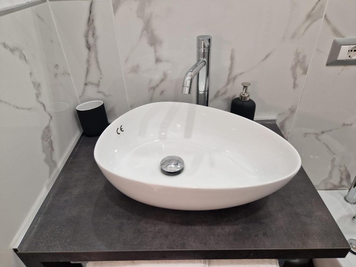 N&ghomesweethome Gogh Elegante E Confortevole Apartment *
