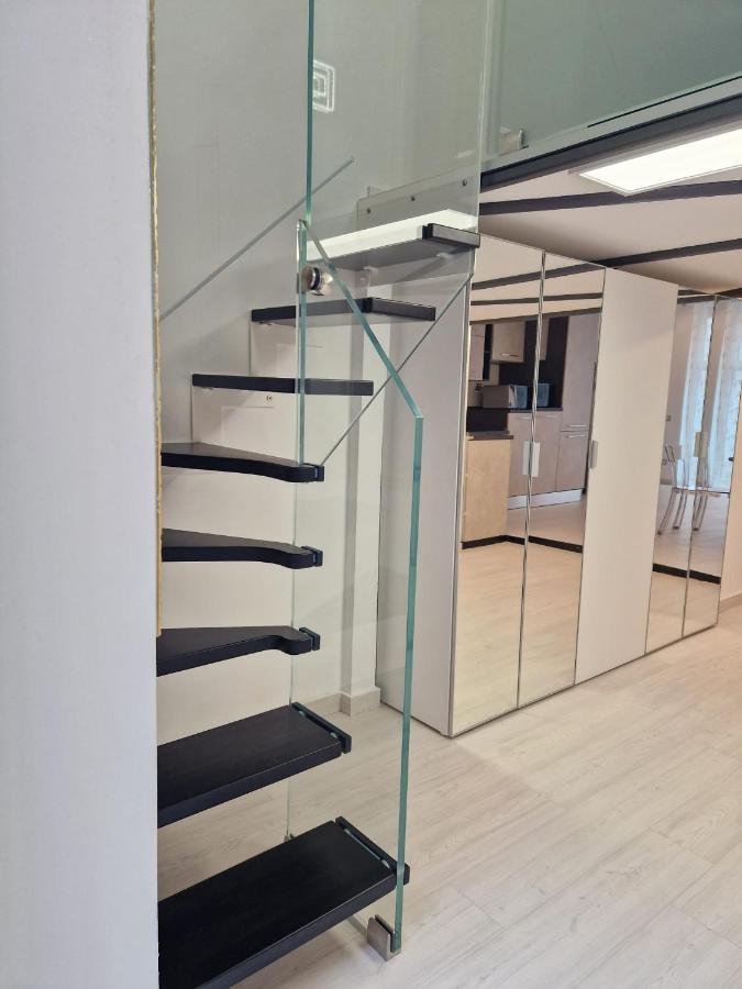 Apartment N&ghomesweethome Gogh Elegante E Confortevole