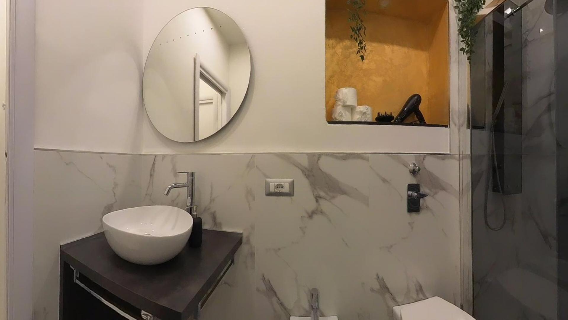 N&ghomesweethome Gogh Elegante E Confortevole *